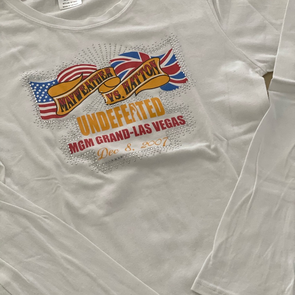 Undefeated mayfeather vs hatton NWOT shirt